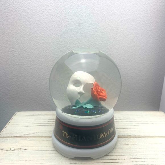 Vintage 1986 The Phantom Of The Opera Musical Snow Globe By Enesco - Picture 9 of 9
